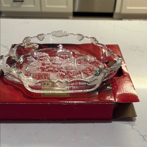 Mikasa Clear Crystal Snowman Dish - Picture 3 of 5